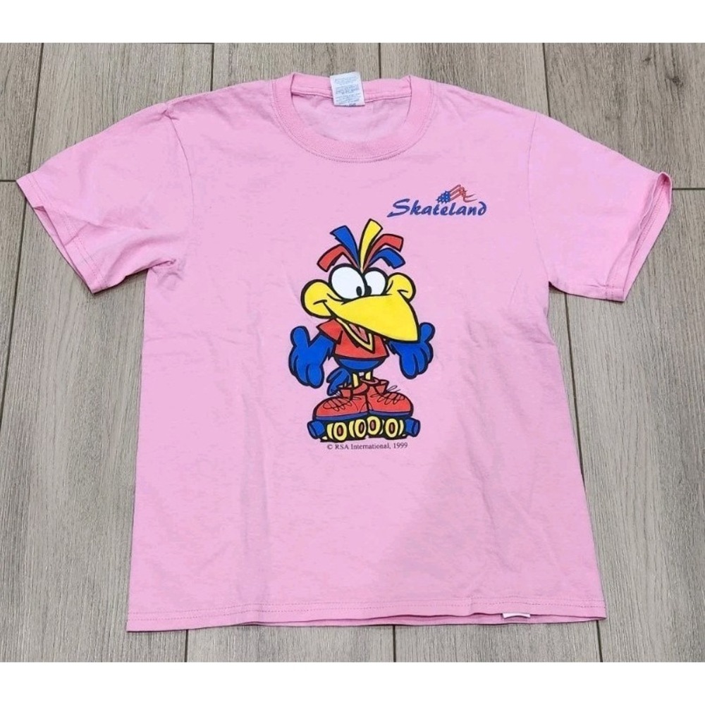 Skateland Graphic Tshirt Vintage 1999 Pink‎ Youth Medium Bird Red Blue Yellow